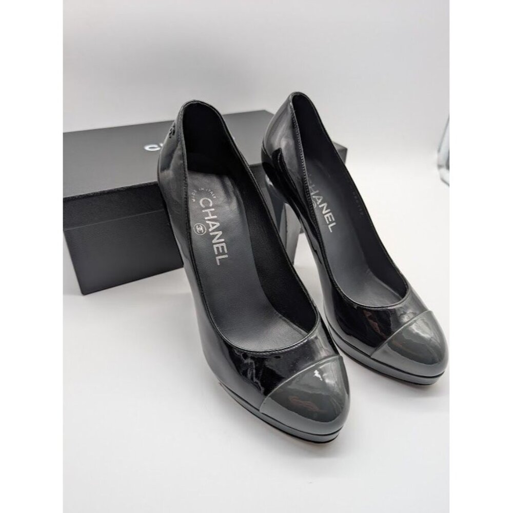 Chanel Patent Leather Platform High‎ Heel Pumps Size US 8 EU 38.5 Black Box Dust